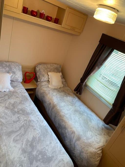 6 Berth Caravan On Sealands Site. Double Glazing Villa Ingoldmells Exterior photo